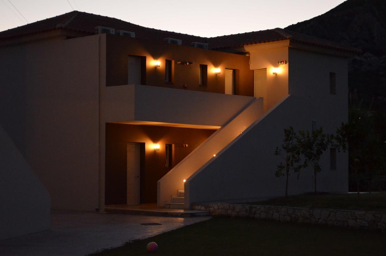 Aligis Studios Кателиос Экстерьер фото
