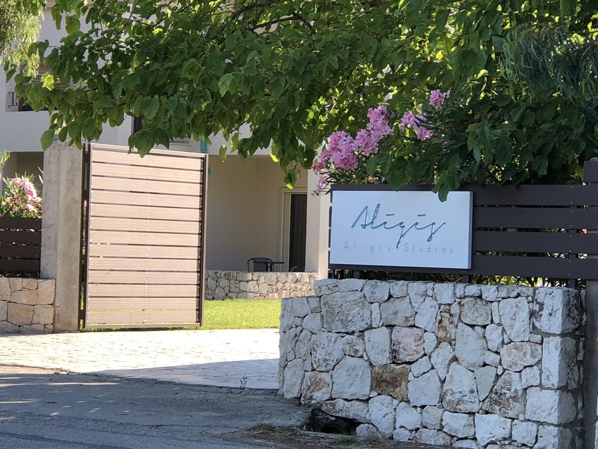 Aligis Studios Кателиос Экстерьер фото